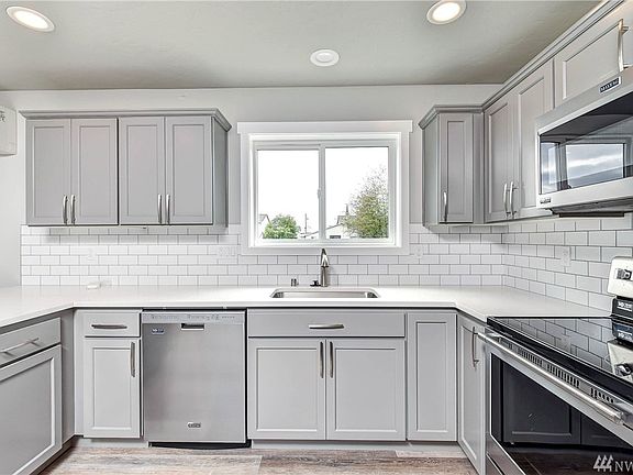3rd image of 27232 96th Ave NW