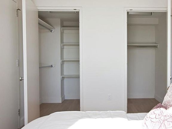 5th image of 10 City Pt APT 28H