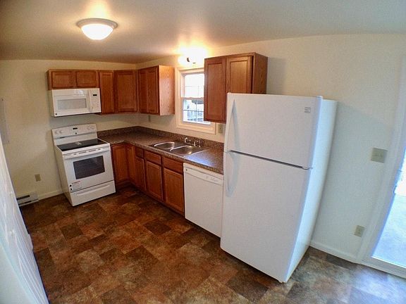 3rd image of 112 Country Park Dr
