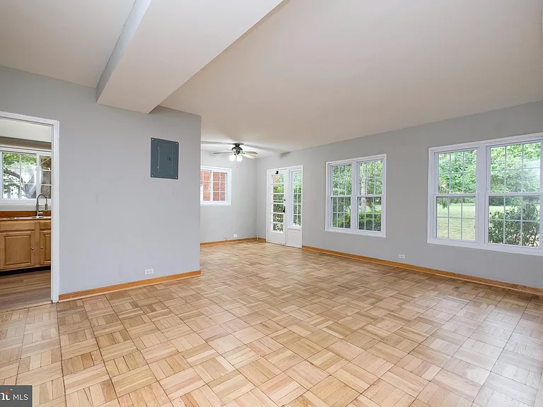 3117 Ravensworth Pl — Photo 3