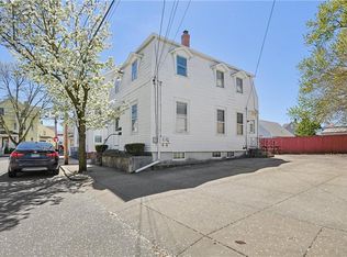 6 Franklin Ave, Cranston, RI 02920