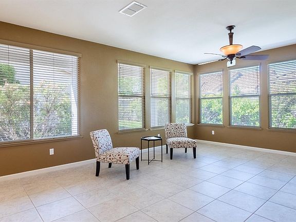 5th image of 803 Riverwood Lane