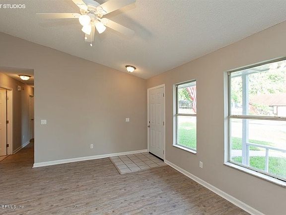 2nd image of 3175 Harlequin Ct