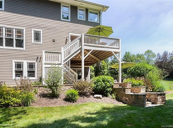 4th image of 165 Skytop Farm Ln