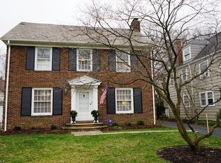 3279 Glencairn Rd, Shaker Heights, OH