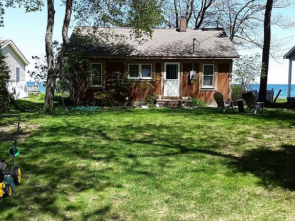 5th image of 802 Shady Ln