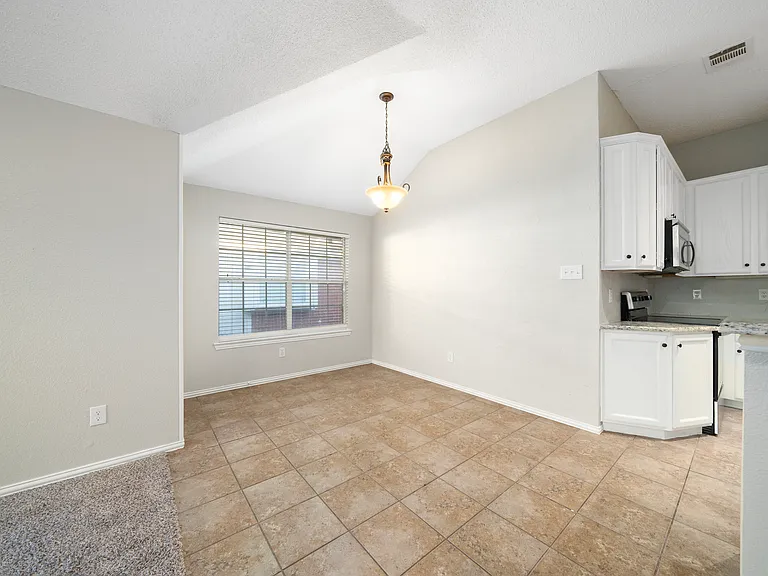 3209 Weeping Willow Ct — Photo 10