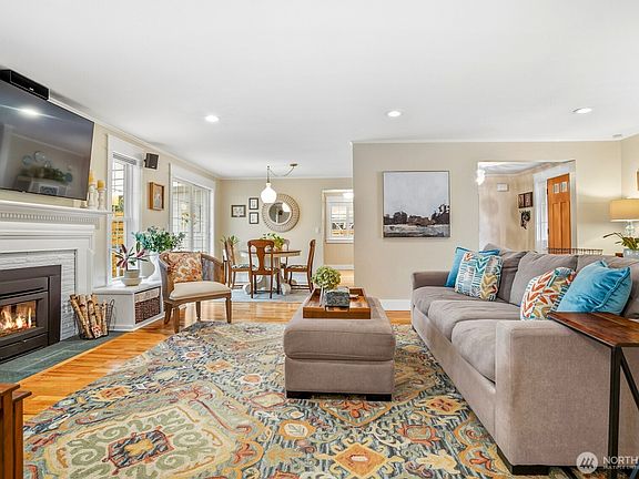 5th image of 18903 127th Place SE