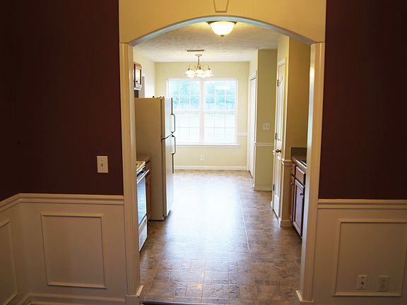 5th image of 2233 Bradyville Pike