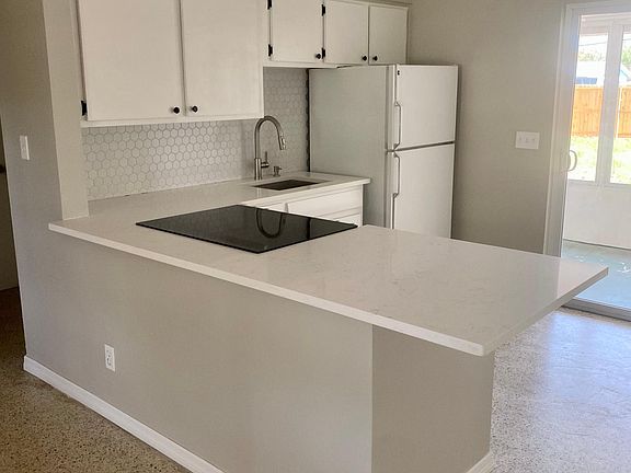 5th image of 713 73rd Ave N