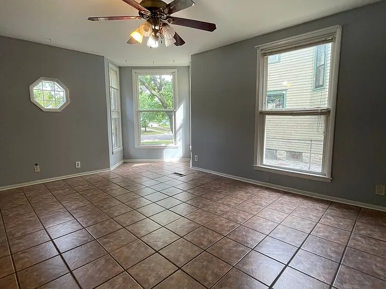 821 Market St — Photo 9