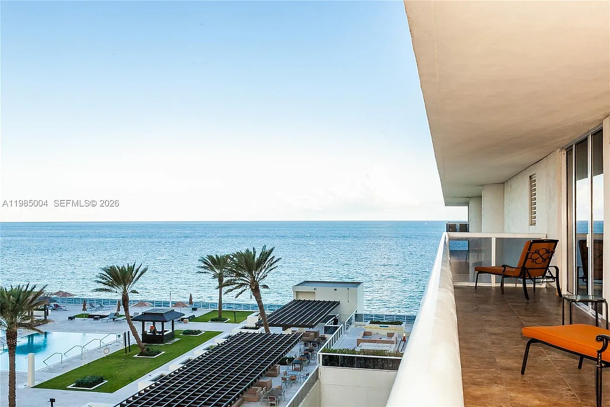 Building Photo - 1830 S Ocean Dr #1108
