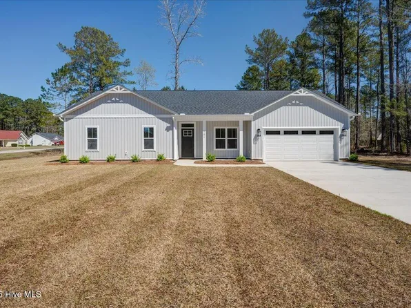 101 Palm Circle, Havelock, NC 28532