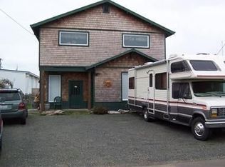 105 3rd St NE, Long Beach, WA 98631