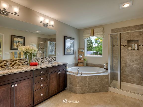5th image of 19104 106th Avenue Ct E #74