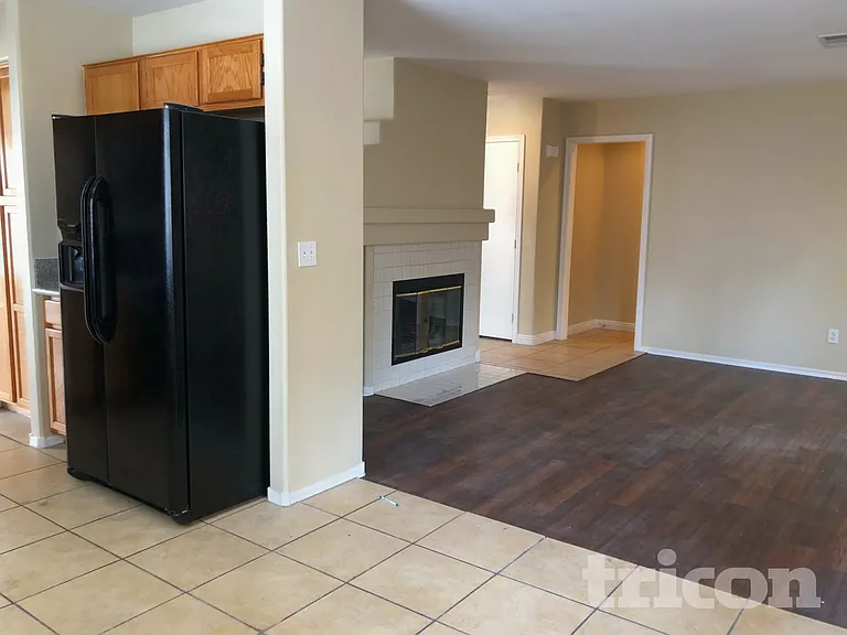 6941 Wine River Dr — Photo 3