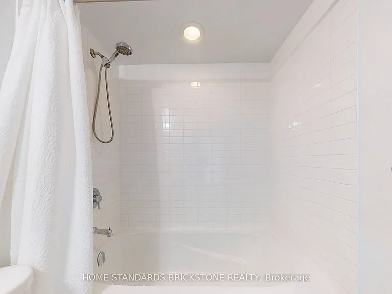 88 Sheppard Ave E #3306 — Photo 27