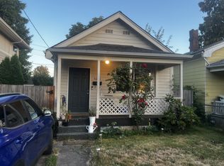 4038 SE Caruthers St, Portland, OR 97214