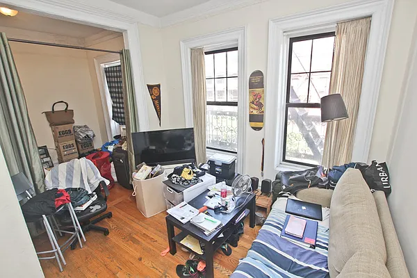 Rented by Jonis Realty | media 10