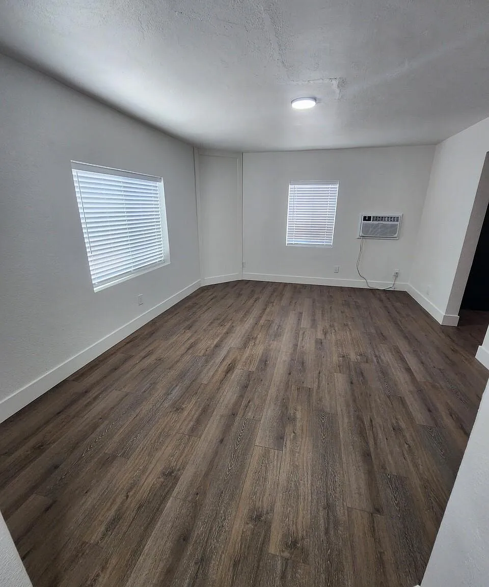 1 bed, 805 sqft, $1,899 — Photo 3