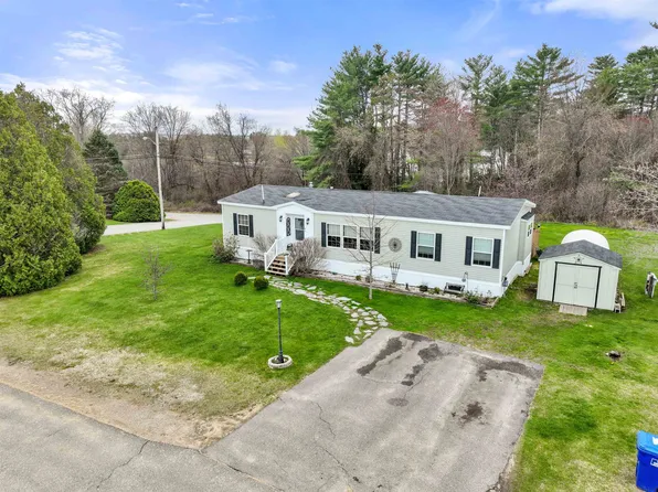 46 Sage Drive, Tilton, NH 03276