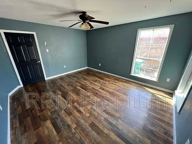8725 Fairoaks St — Photo 25