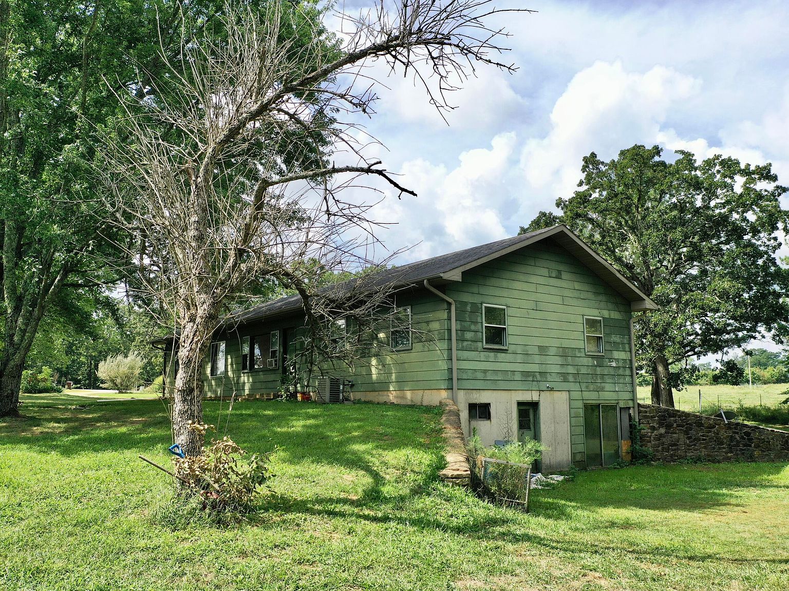 18989 Highway H, Elk Creek, MO 65464 | Zillow