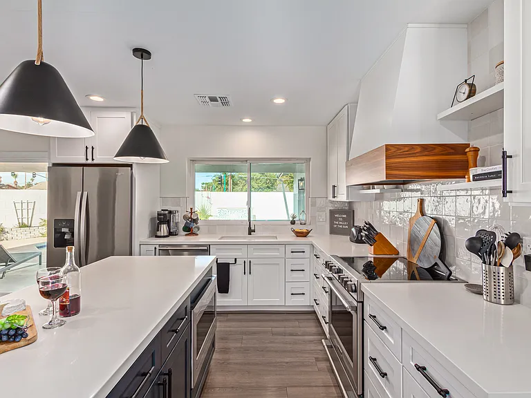5202 E Karen Dr — Photo 8