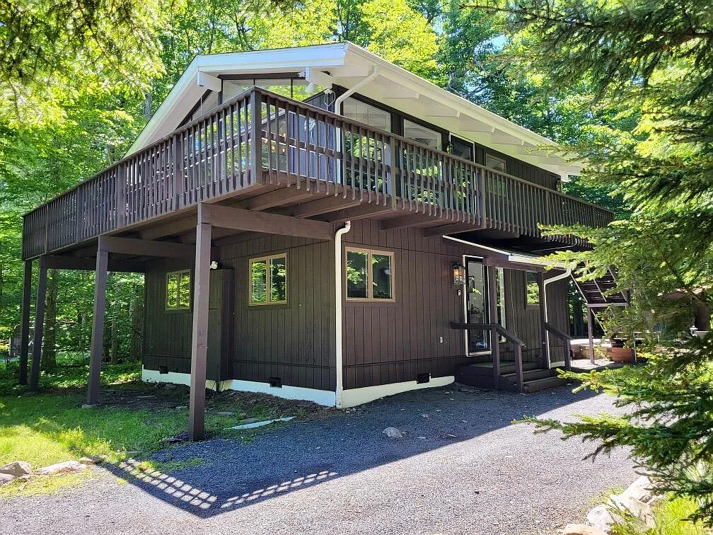 214 Pheasant Pl photo 1