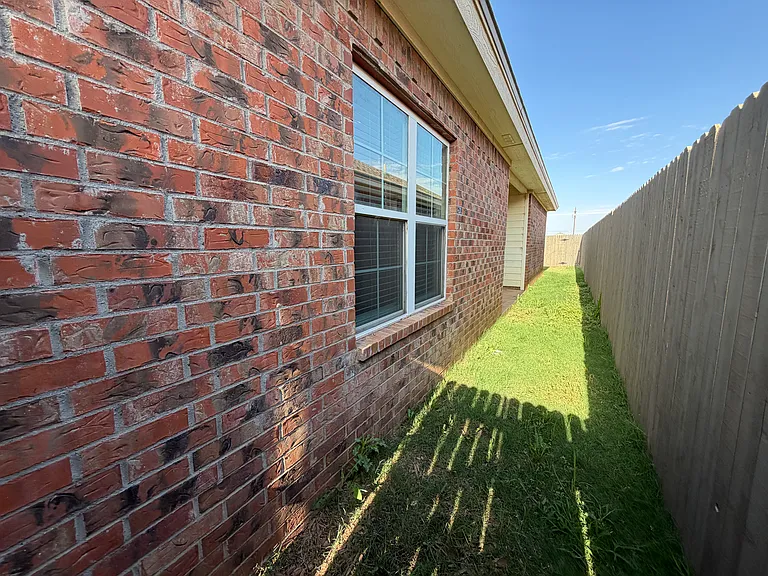 11626 Evanston Ave — Photo 23
