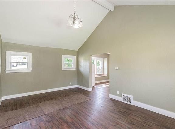 5th image of 2515 Wood Ave