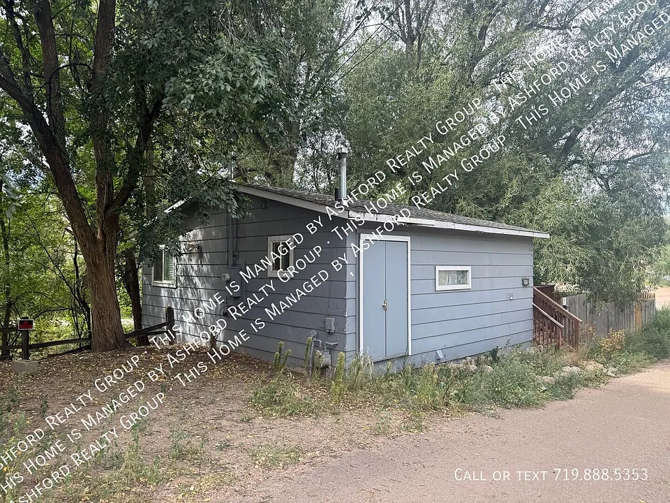 215 S 28th St