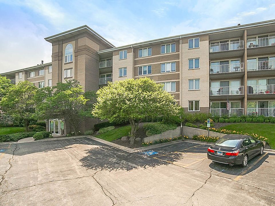 1st image of 480 E Montrose Ave APT 203
