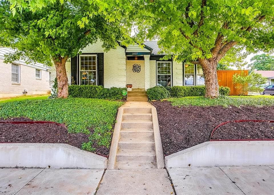 1st image of 2537 Forest Park Blvd