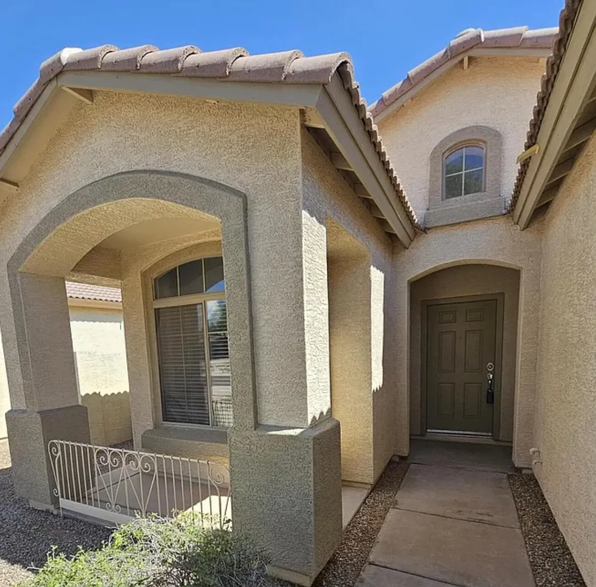 2865 E Superior Rd — Photo 2