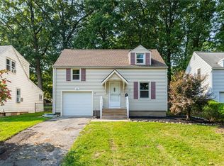 376 Estall Rd, Rochester, NY 14616