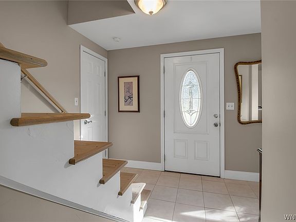 5th image of 38 Shady Grove Dr