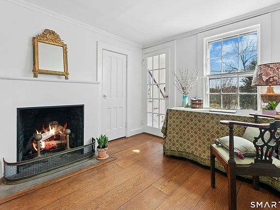4th image of 561 Middlesex Road