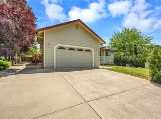 17180 Squirrelhill Rd, Hidden Valley Lake, CA 95467