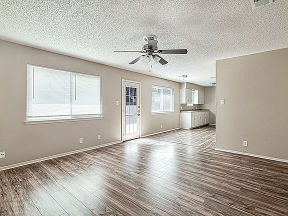 5th image of 645 Sue Ann Ln