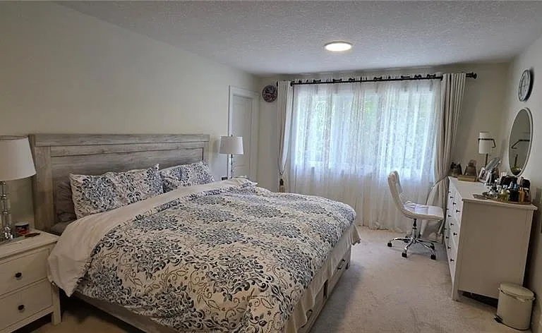 1156 Swan St #UPPER — Photo 16