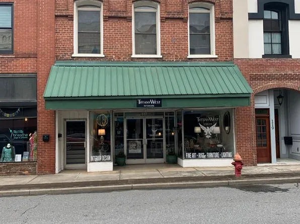 117 W Union St, Morganton, NC 28655