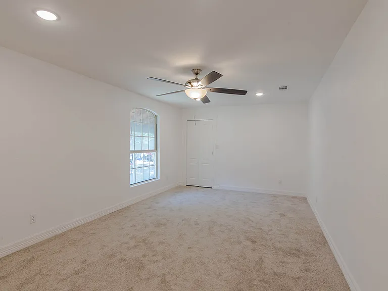 3931 Abilene St — Photo 20