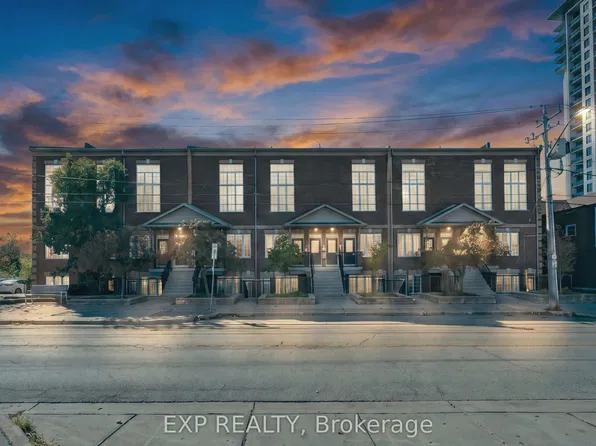 555 King St E #106, Kitchener, ON N2G 2L9