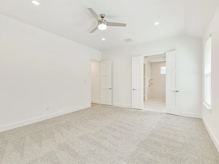 218 Springfield Terrace Ct — Photo 31