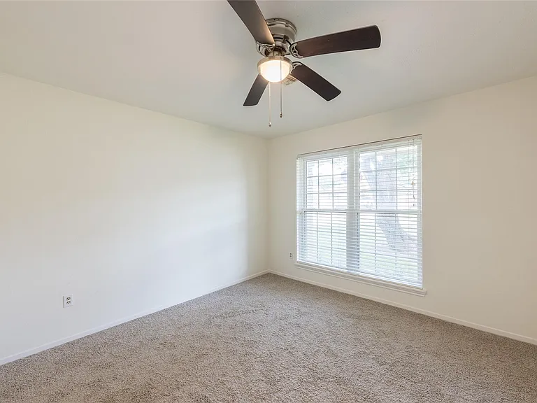 1663 Chilton Ln — Photo 8