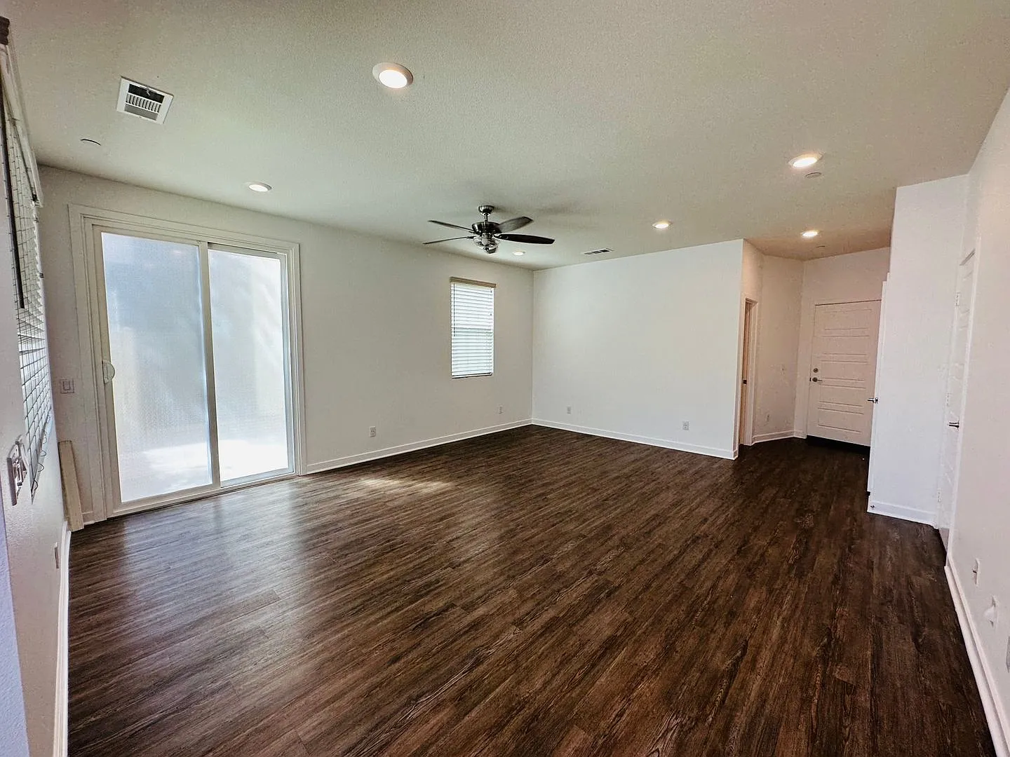 Modern Otay Ranch Home with Solar, Spacious Floor Plan & Community Amenities — Photo 2
