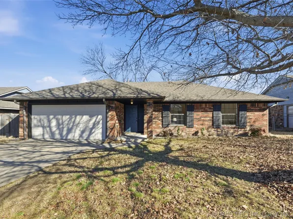 303 N Joanna, Catoosa, OK 74015