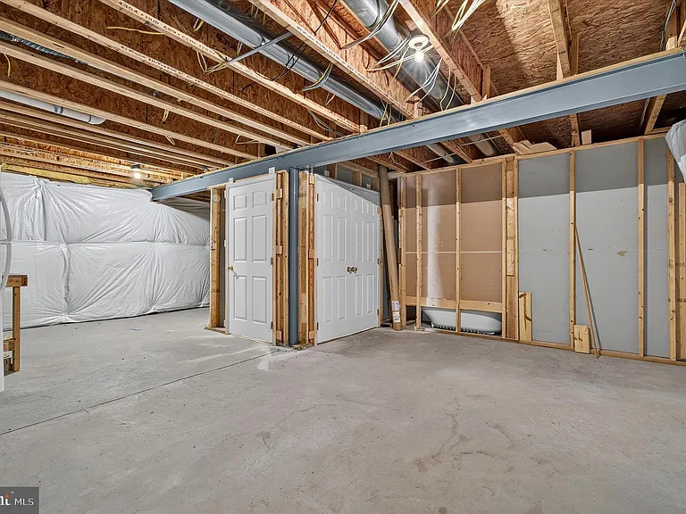 25670 S Village Dr — Photo 46
