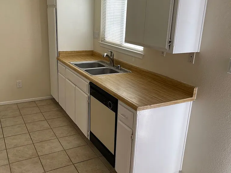 12715 Navajo Place — Photo 26